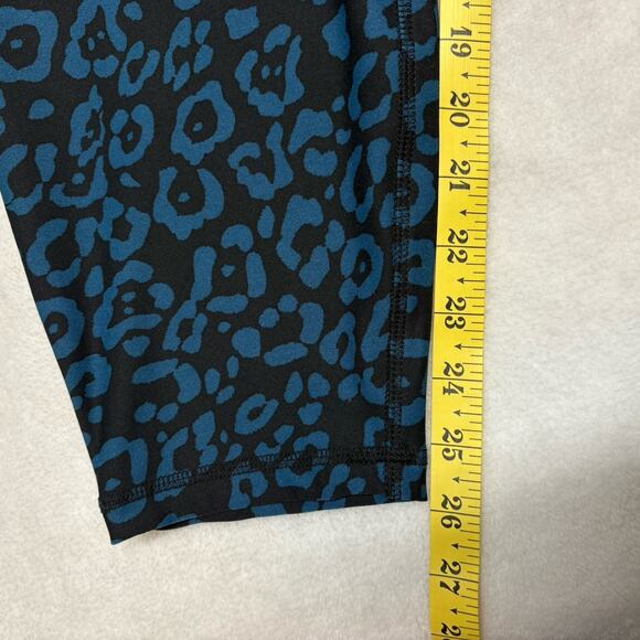 LIVI Lane Bryant High Rise 7/8 Activewear Leggings Blue Black Cheetah Size 22/24 - Picture 8 of 8